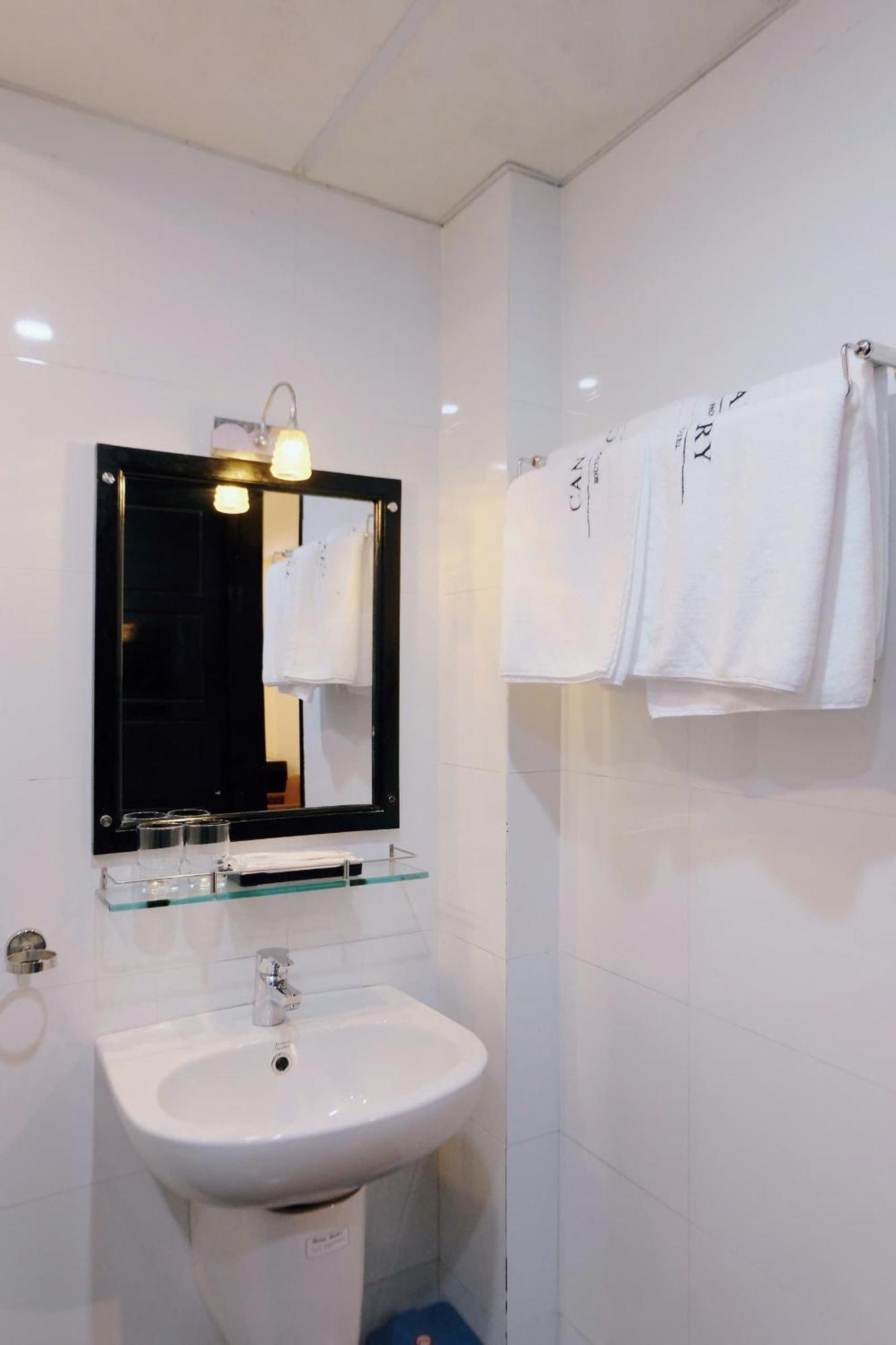 คานารี บูทิก โฮเทล Hotel เว้ ภายนอก รูปภาพ